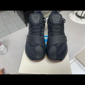Nike PG 1 Mens Shoes Size 10.5 Black/Gum